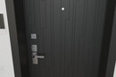 Входная дверь Гардиан в интерьере с отделкой 6 Сплит 04